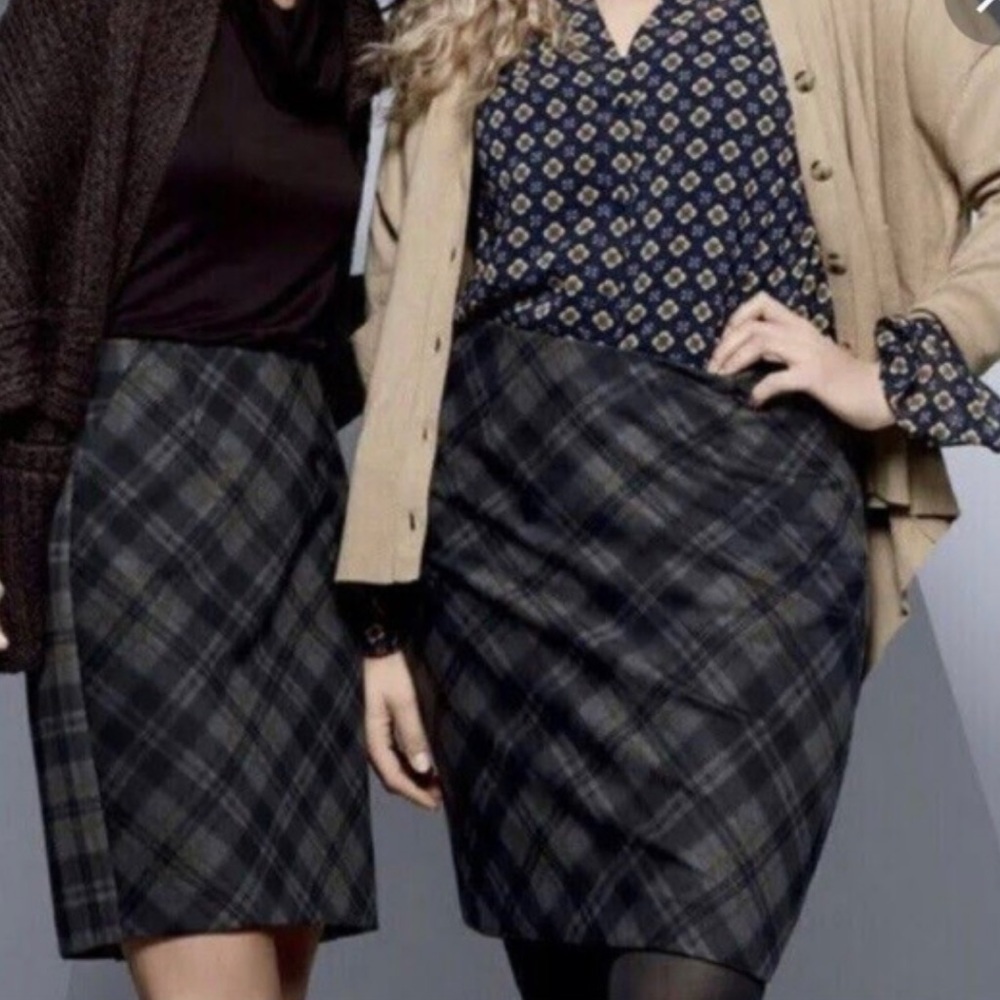 CAbi Step Out Stretch Plaid Career Midi Pencil Skirt‎ Sz 6 NWT Work Classic